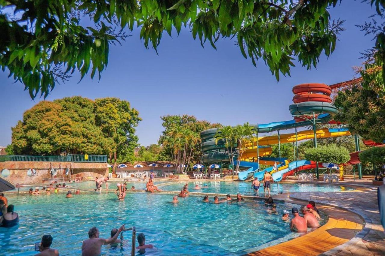 Diroma Resort Internacional Incluso 1 Acesso Ao Acqua Park Vulcao Caldas Novas Exterior foto